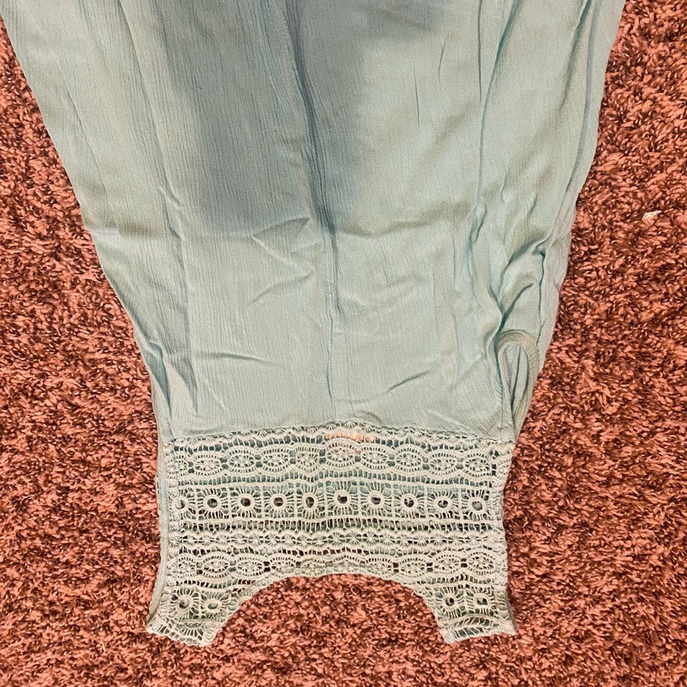 Mint lace flowing tank top
